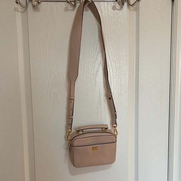 Michael Kors Cream Crossbody Bag - Picture 7 of 9